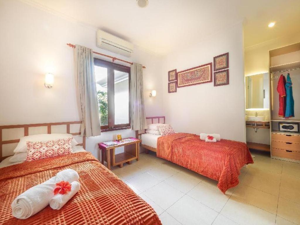 Al-Isha Dharamshala Hotel Kuta  Bagian luar foto