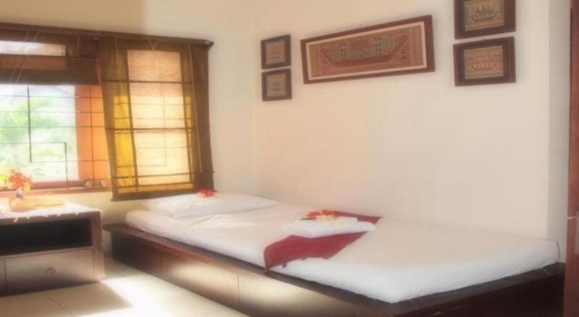 Al-Isha Dharamshala Hotel Kuta  Bagian luar foto