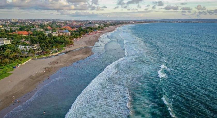 Al-Isha Dharamshala Hotel Kuta  Bagian luar foto